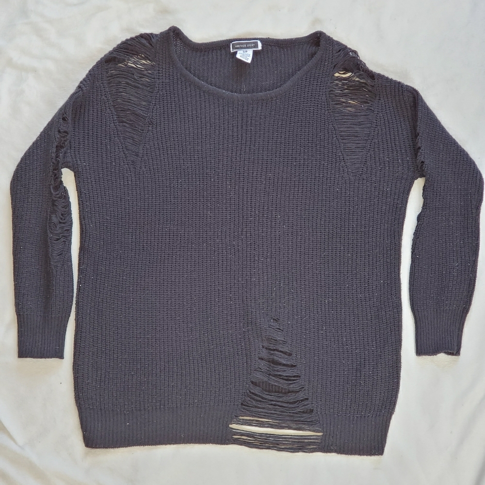 🐔 7/$25 Distressed Sweater